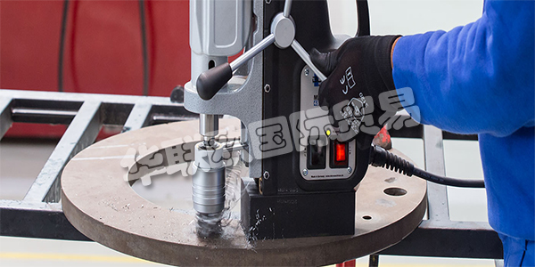 德國(guó)BDS主要產(chǎn)品:BDS鉆孔機(jī)、切割機(jī)等。BDS總部位于德國(guó)門興格拉德巴赫,他們的簡(jiǎn)單高效策略經(jīng)過優(yōu)化,可持續(xù)生產(chǎn)最優(yōu)質(zhì)的磁芯鉆孔機(jī),巖芯鉆機(jī)和邊緣加工機(jī)。超過100個(gè)國(guó)家依靠BDS提供專業(yè),強(qiáng)大,優(yōu)質(zhì)的機(jī)器,甚至可以處理最棘手的金屬加工作業(yè)。