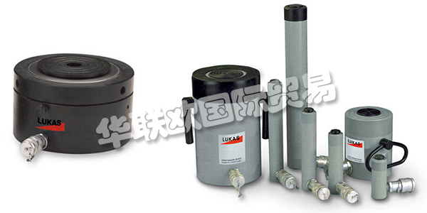 LUKAS是第一家開發(fā)用于救援作業(yè)的液壓切割設備的供應商。這為整個行業(yè)奠定了基礎。如今,LUKAS團隊孜孜以求,以精準,熱情的方式生產(chǎn)每一種產(chǎn)品。起重的材料需要移動時,或者工廠中的大型設備等在使用一段時間后需要檢修,檢修位置經(jīng)常出現(xiàn)在設備底端,這時就需要用液壓缸對設備先進行頂升后才有足夠空間來檢修。LUKAS提供的液壓缸起重噸位最大至1100噸,可輕松應對各種大型設備的頂升操作。下文為您介紹LUKAS氣缸。