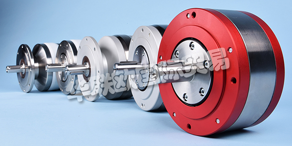 荷蘭GLOBE公司主要供應:荷蘭GLOBE電機,GLOBE氣動馬達,葉片電機,步進電機,活塞式氣動馬達,制動器等產品。